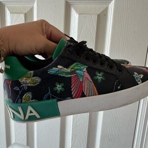 Dolce & Gabbana Black Floral Embroidered Low-Top Sneaker - Green Accents